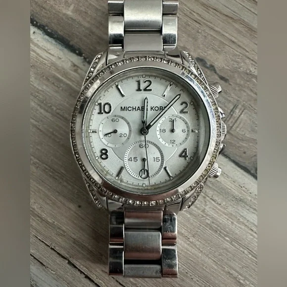 Michael Kors Silver Chronograph Watch - Picture 1 of 4